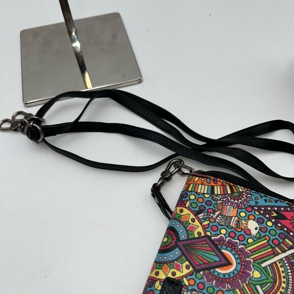Sakroots Wristlet/Crossbody Phone Holder and Zip Around Wallet - Picture 7 of 11